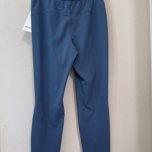 NWT Lululemon on the fly pant size 8 ink blue - Picture 3 of 7